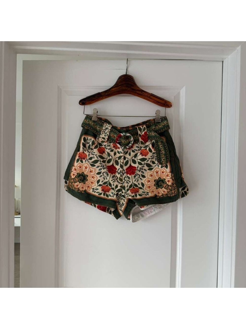 Farm Rio Sand Garden Tapestry Shorts - Picture 4 of 7